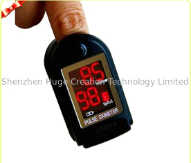 中国 酸素棒セリウムのための黒い小型指先の脈拍の酸化濃度計 サプライヤー